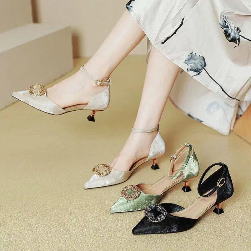 sandalias-shuidian-baotou-para-mulheres-verao-2025-novo-estilo-sapatos-finos-personalizados-com-um-botao-e-boca-rasa-para-mulheres-sapatos-legais