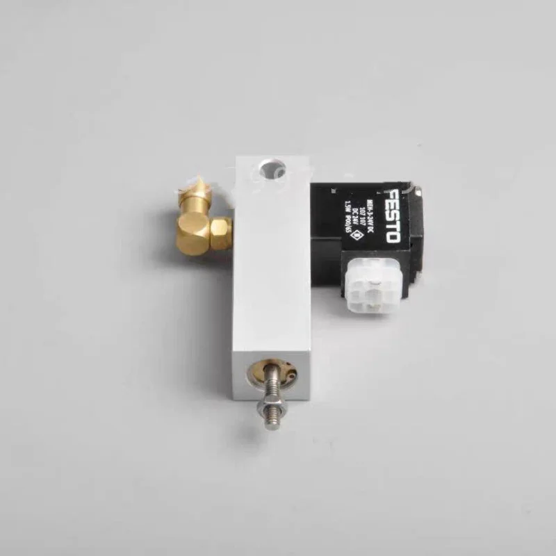 

Solenoid Valve 61.184.1131 PM74 SM74 SM102 Printing Machine Spare Parts