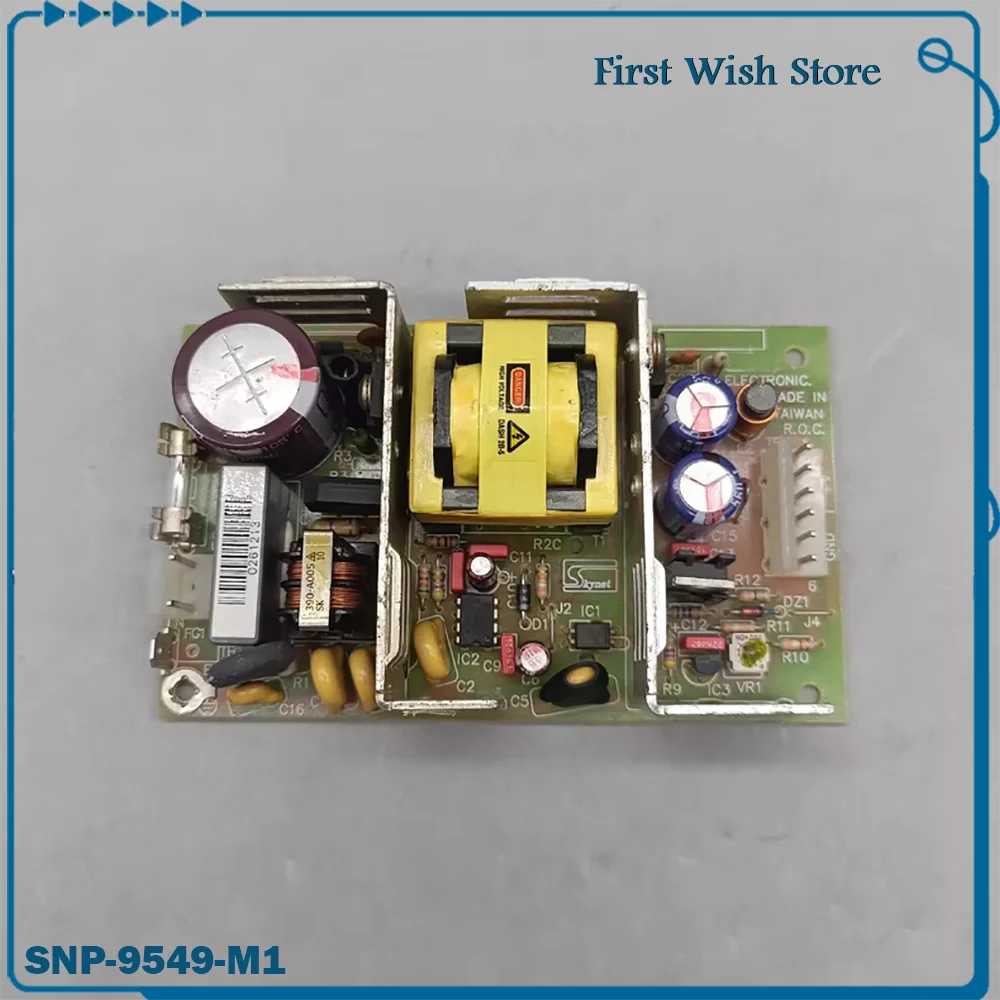 

Блок питания SNP-9549-M1