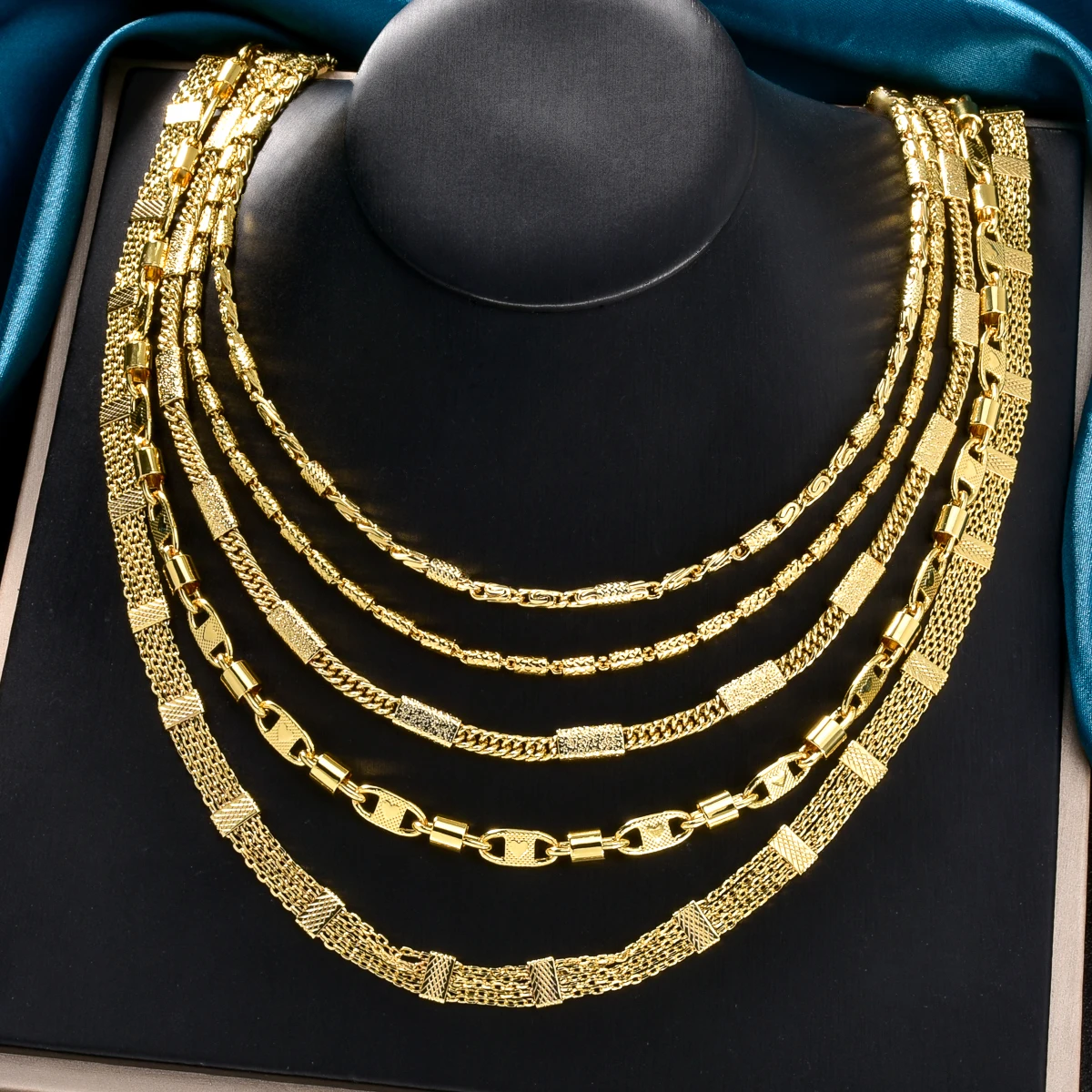 

Trendy 18K Gold Plated Chain Necklace for Men Women Luxury Thick Cuban Link Jewelry Textured Design Statement Gift