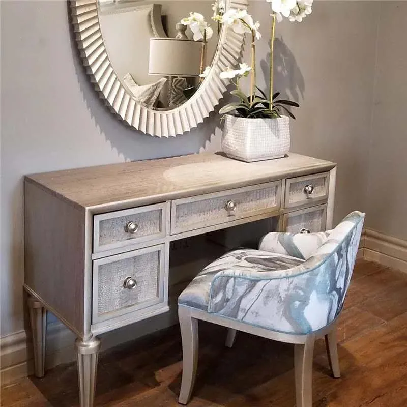 Light luxury dressing table, all-solid wood makeup table, modern light luxury small apartment Internet celebrity desk
