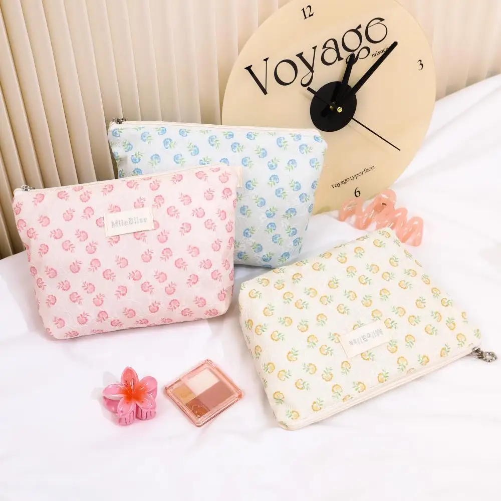 

Fresh Floral Cosmetic Bag Jacquard Fabric Portable Small Daily Essentials Organizer Mesh Makeup Pouch for Women & Girls