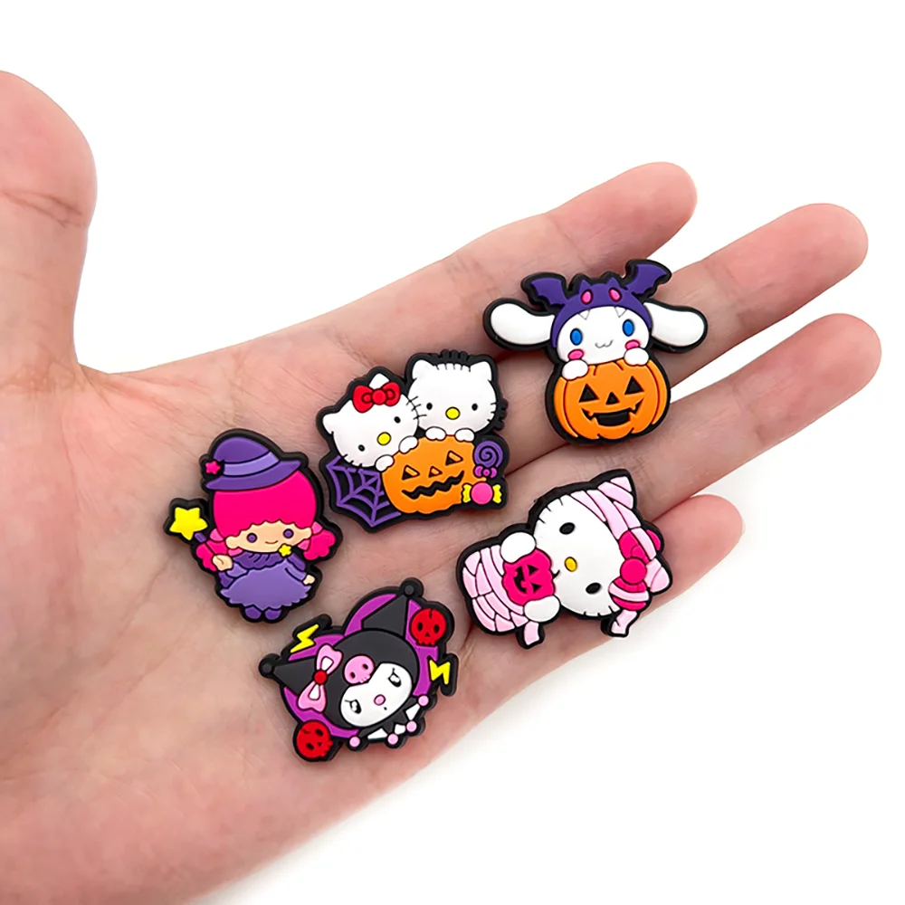 MINISO 1PCS Halloween Sanrio Shoe Charms For Sandals Slippers Decorations Kuromi Pumpkin Shoe Accessories Kids Party Gift Idea