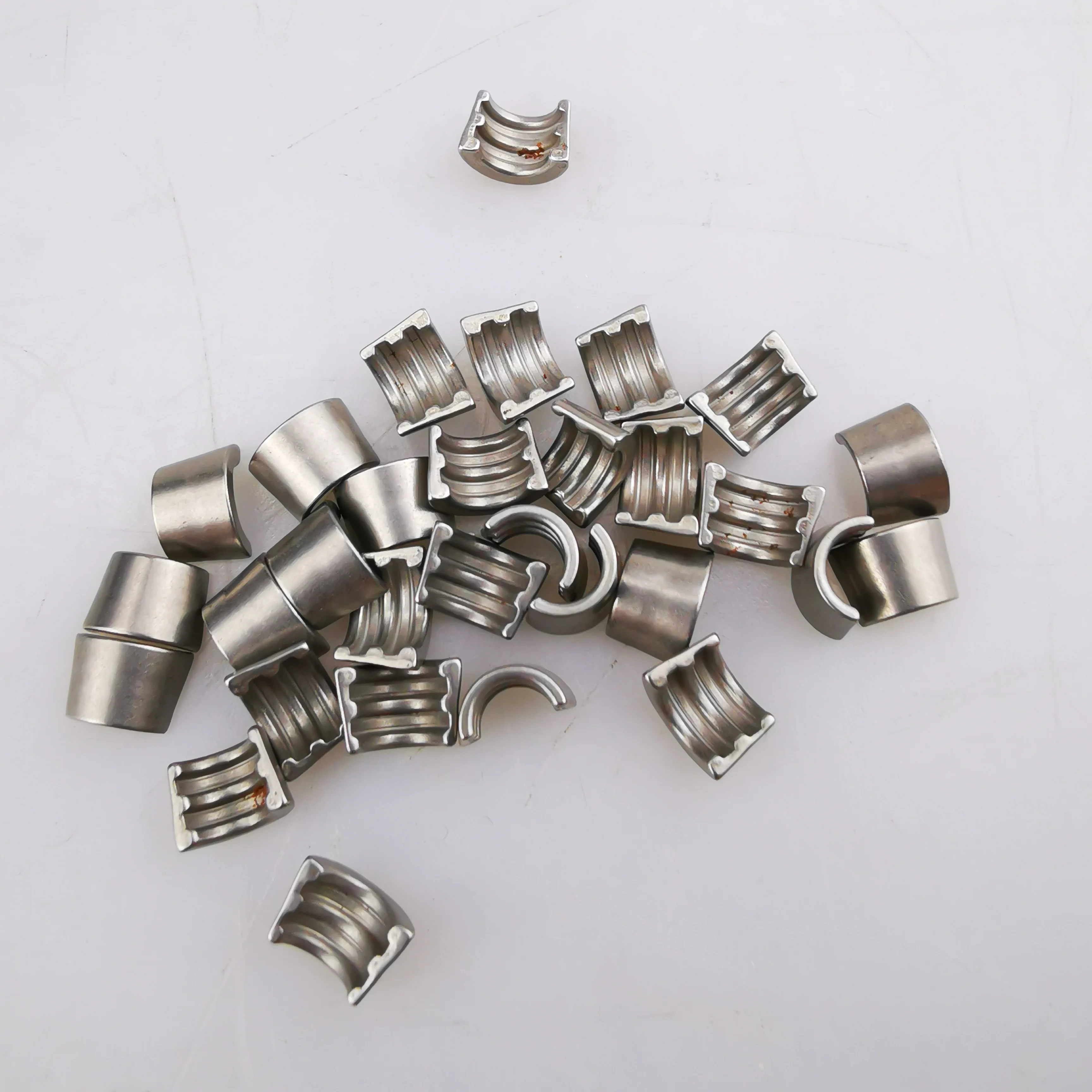 SAIC MAXUS V80 Valve Locking Split C00001016