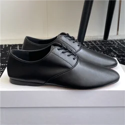 The new leather ballet flat leather Oxford shoes are made of smooth and soft natural calf leather, with a genuine leather interi