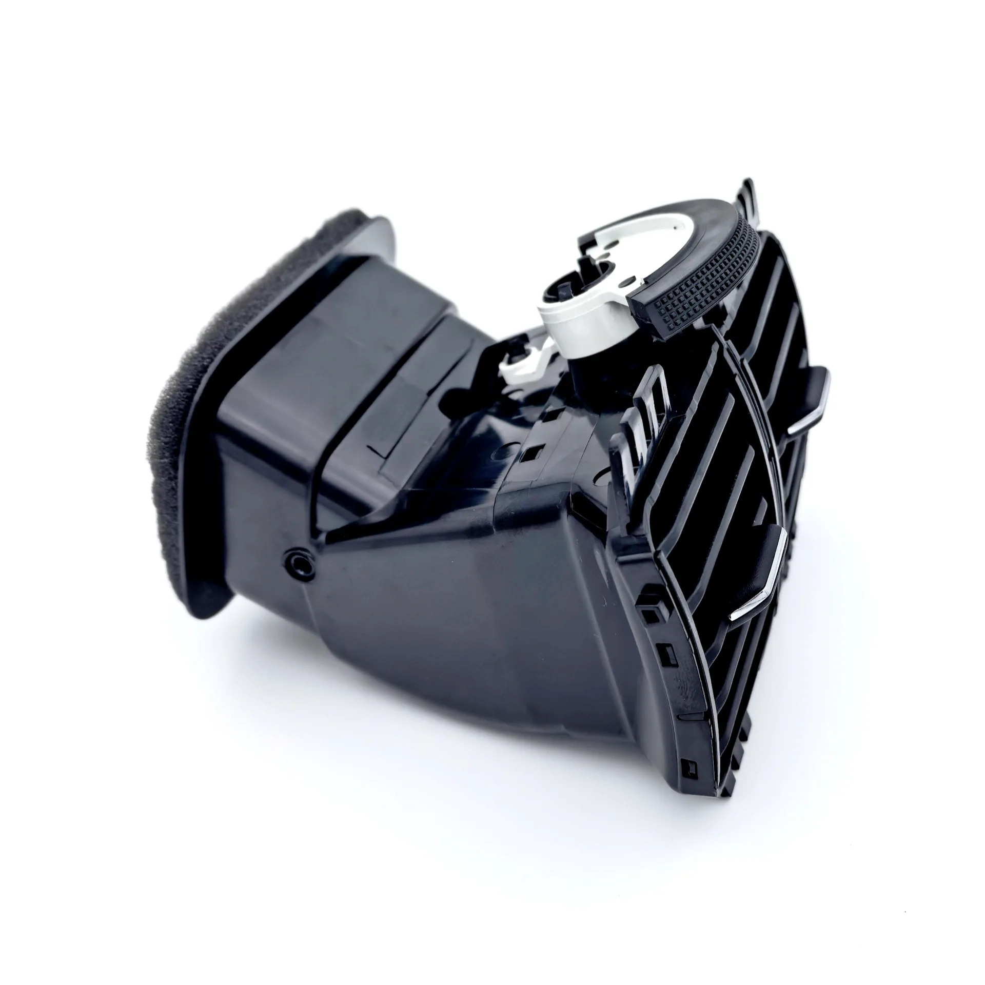 sortie-de-climatisation-arriere-de-pieces-automobiles-5td819203