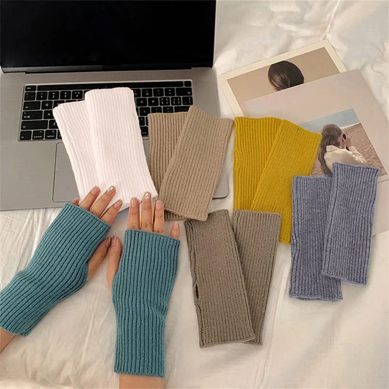 1 Pair Golve Women Solid Fashion Autumn Winter Knitted Wrist Guard half-finger Ladies Gloves Keep Warm Fingerless Touch Screen