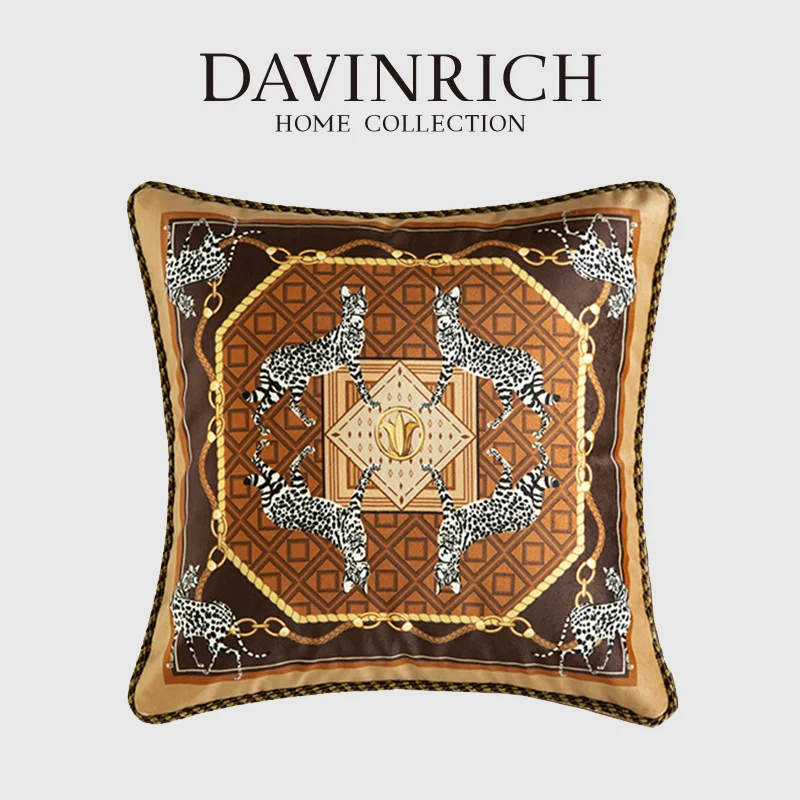 DAVINRICH Modern Luxurious Cushion Covers African Wild Animals Leptailurus Serval Cats Print Lush Velvet Decorative Pillow Case