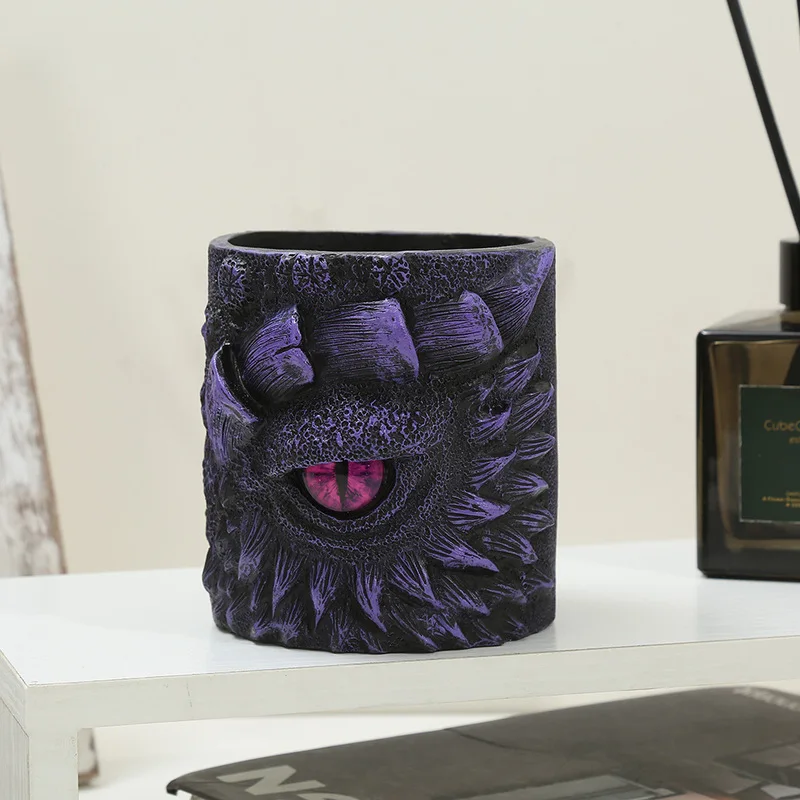 Creative resin dragon fruit flower arrangement bucket, European and American mythology-themed dragon fruit flower pot, desktop d