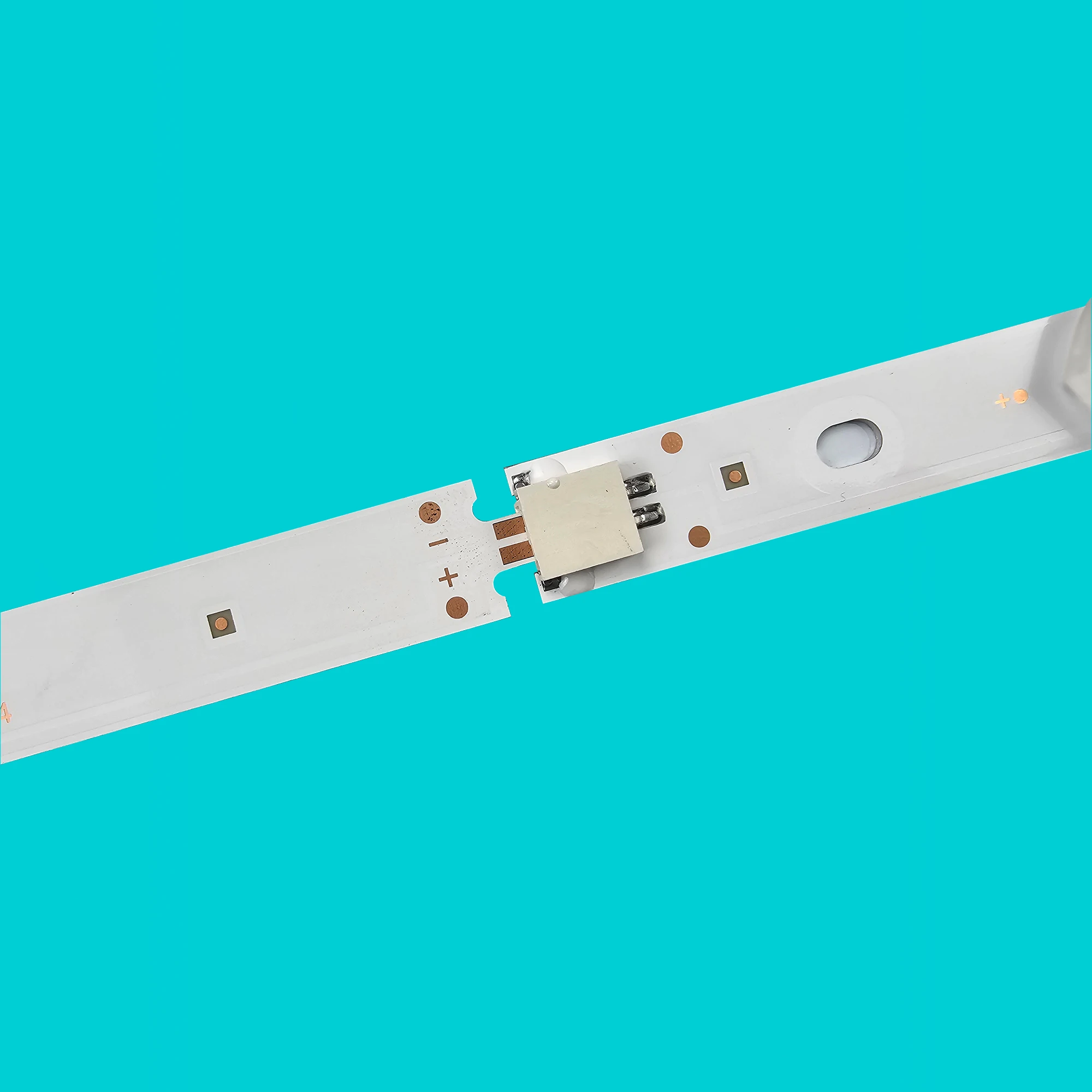LED شريط إضاءة خلفي ل F43E7000M 43S01FD207B HL-4300 43S01FD206B 43MC4000 DLED43MXY 3X8 006 M6