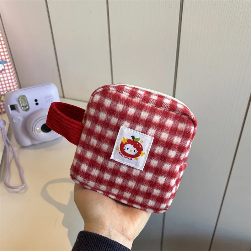 

Sanrio Red Chequered Apple Hello Kitty Cosmetic Bag Cartoom Kitty Cat Large-capacity Portable Square Bag Lipstick Storage Bags