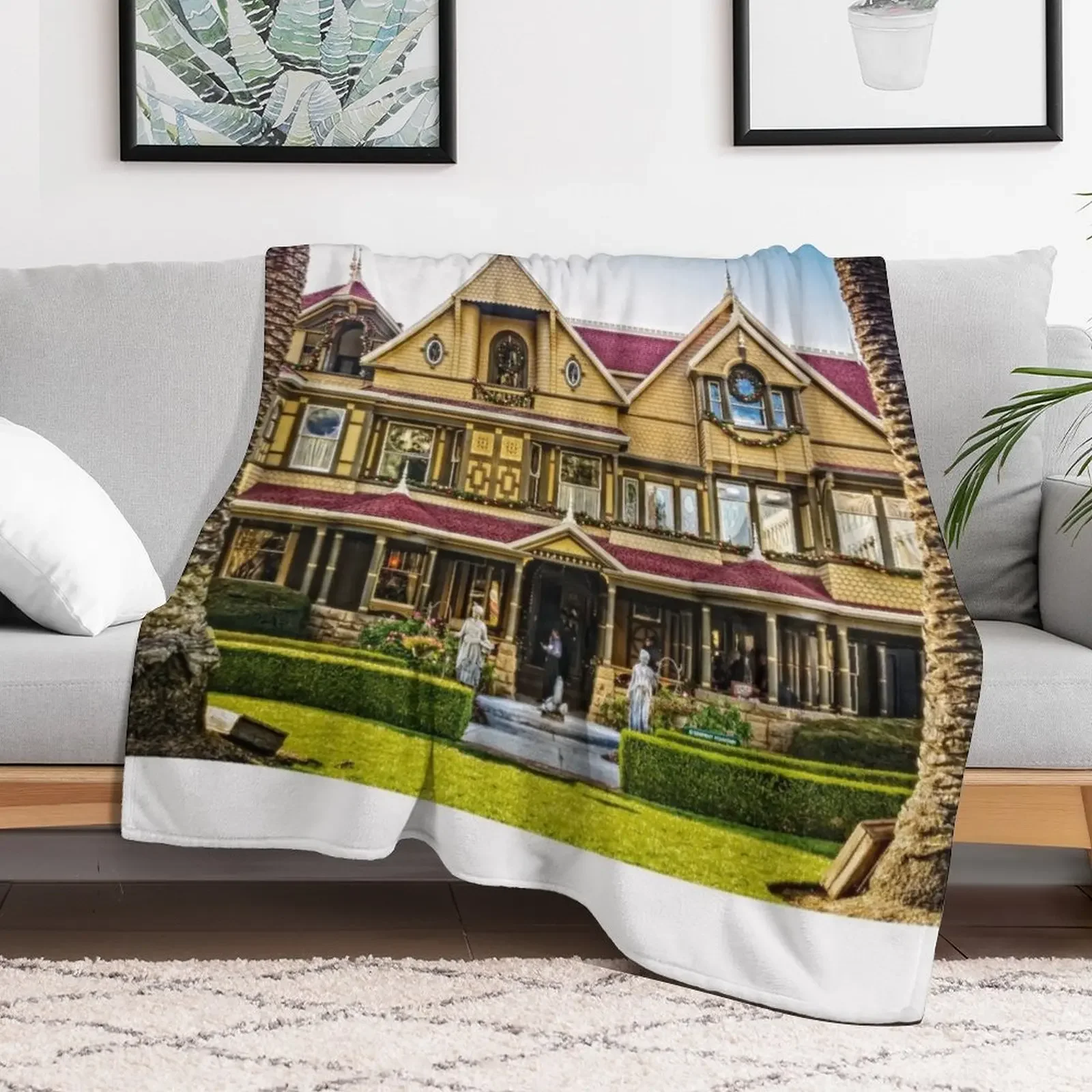 Winchester Mystery House Throw Blanket Multi Use Warm Blanket for Living Room Bedroom
