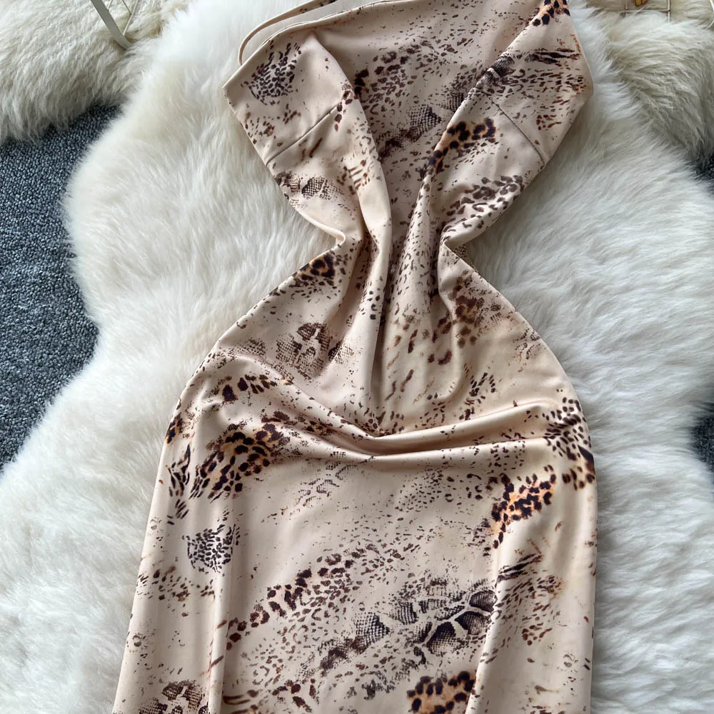 Schickes Vintage-Kleid mit ausgehöhltem Diagonalkragen, plissiert, elegante Fee, koreanische Mode, Boho-Damenbekleidung, langes Kleid