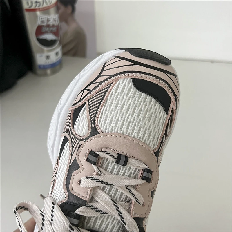 Nowe damskie klapki Mueller sandały Baotou buty letnie grube podeszwy modne skórzane buty sportowe Instagram Pop damskie 41 Sneaker