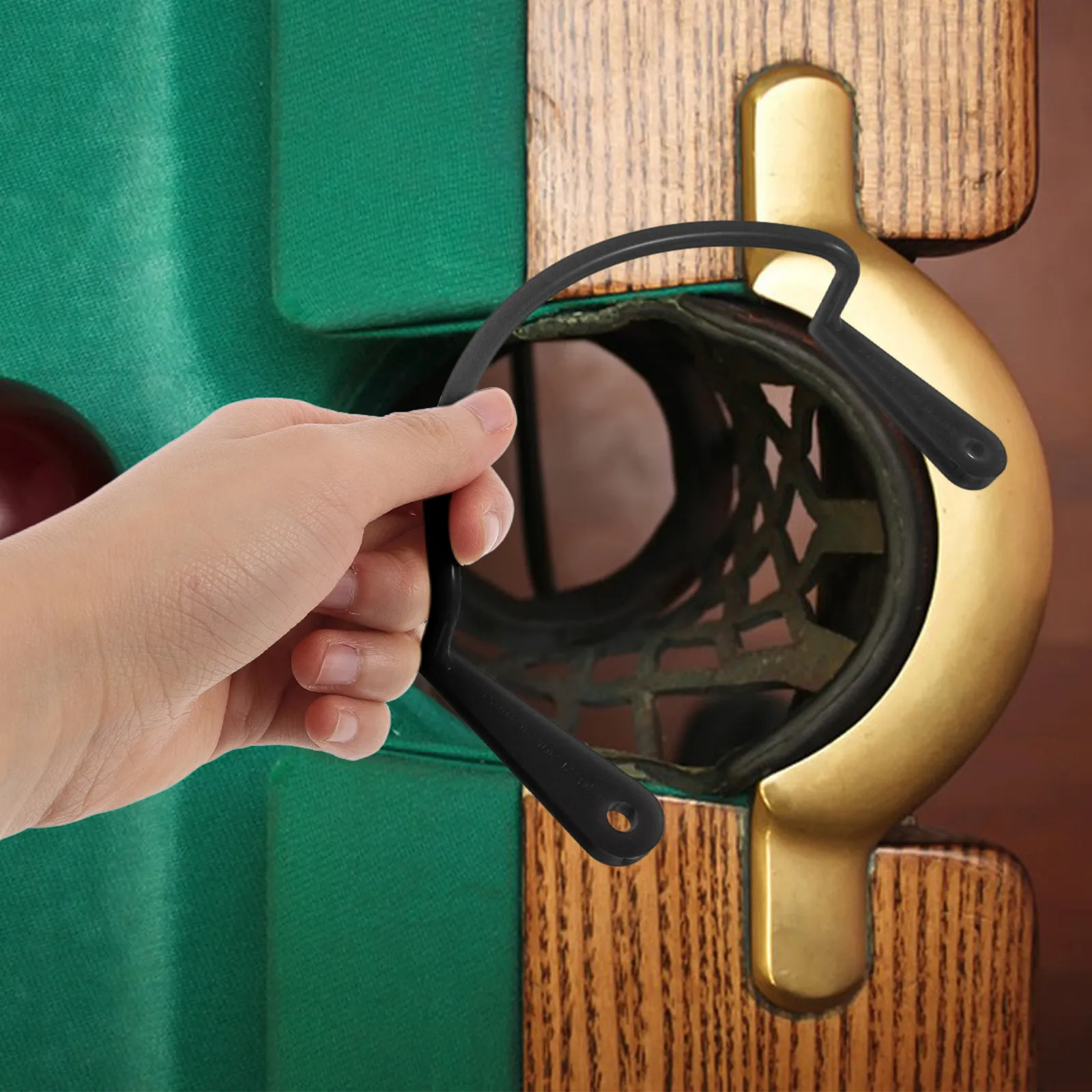 

Комплект из 6 кронштейнов для карманов бильярдного стола: прочная опорная рама, простая установка, совместимость со всеми стандартными бильярдными столами, угловые сетчатые мешки