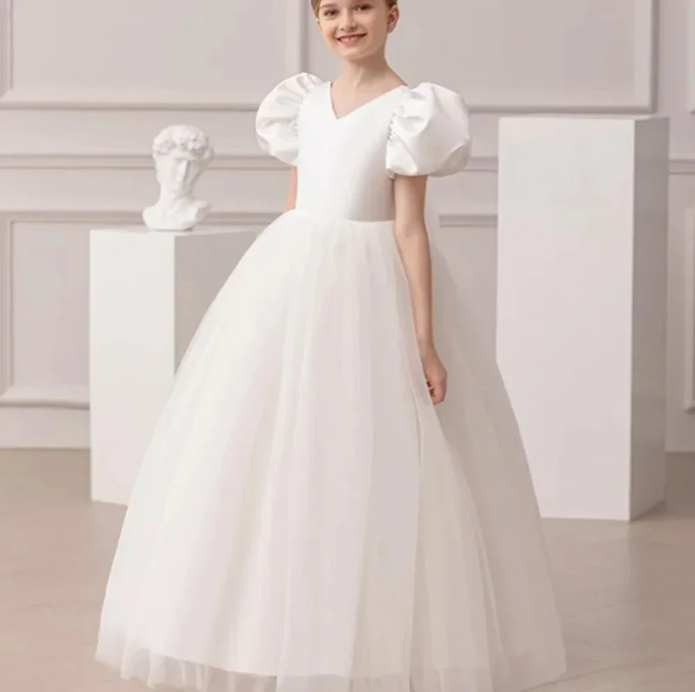 Customized Pink Flower Girl Dresses For Wedding V-Neck Short Sleeves Puffy Simple Princess First Communion Bridesmaid Prom Gown