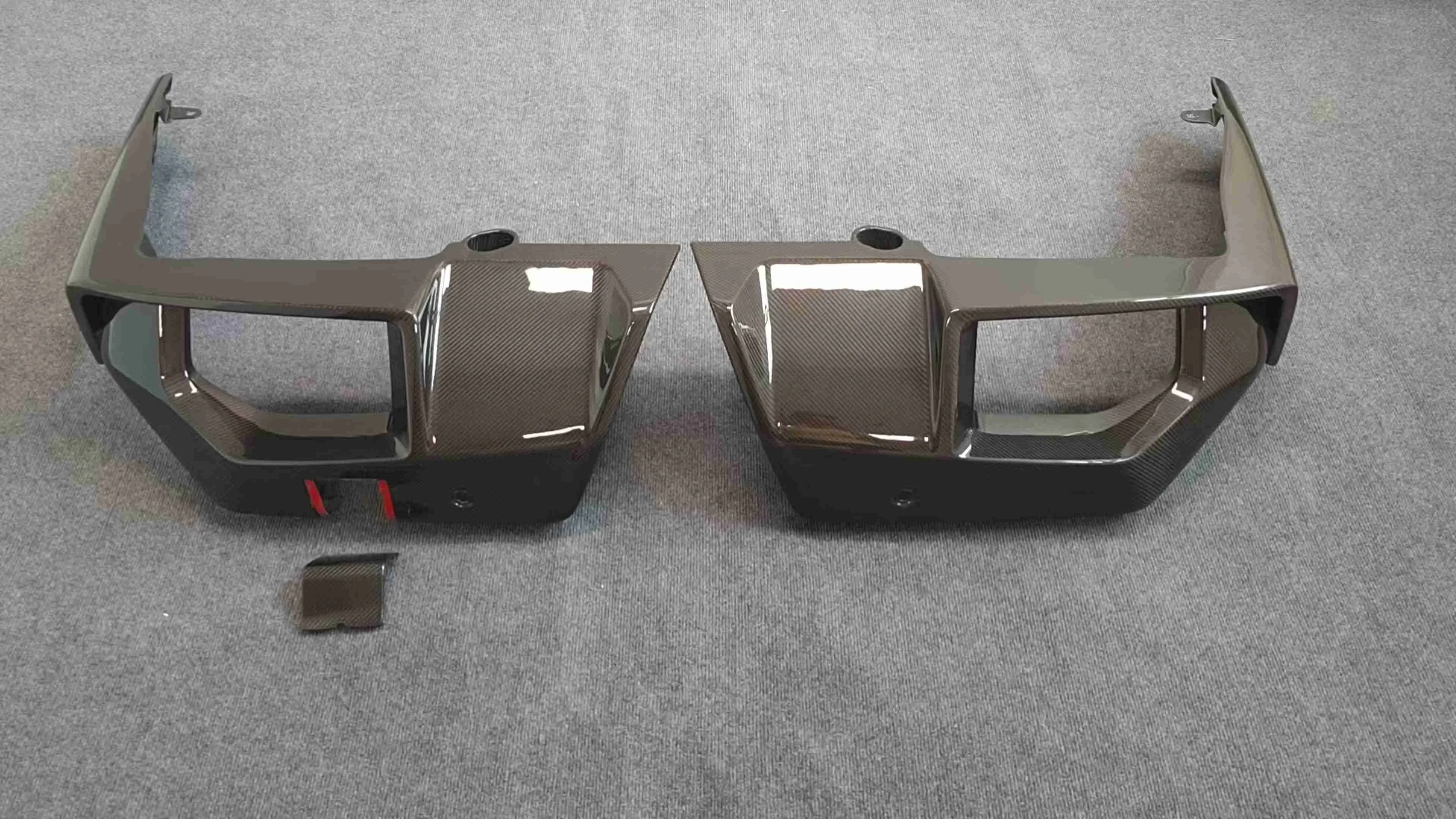 

High Quality Dry Carbon Fiber Mp Rear Diffuser for M5 Sedan G90 Touring G99 MP Style Prepreg Carbon Fiber Rear Diffuser 2024+