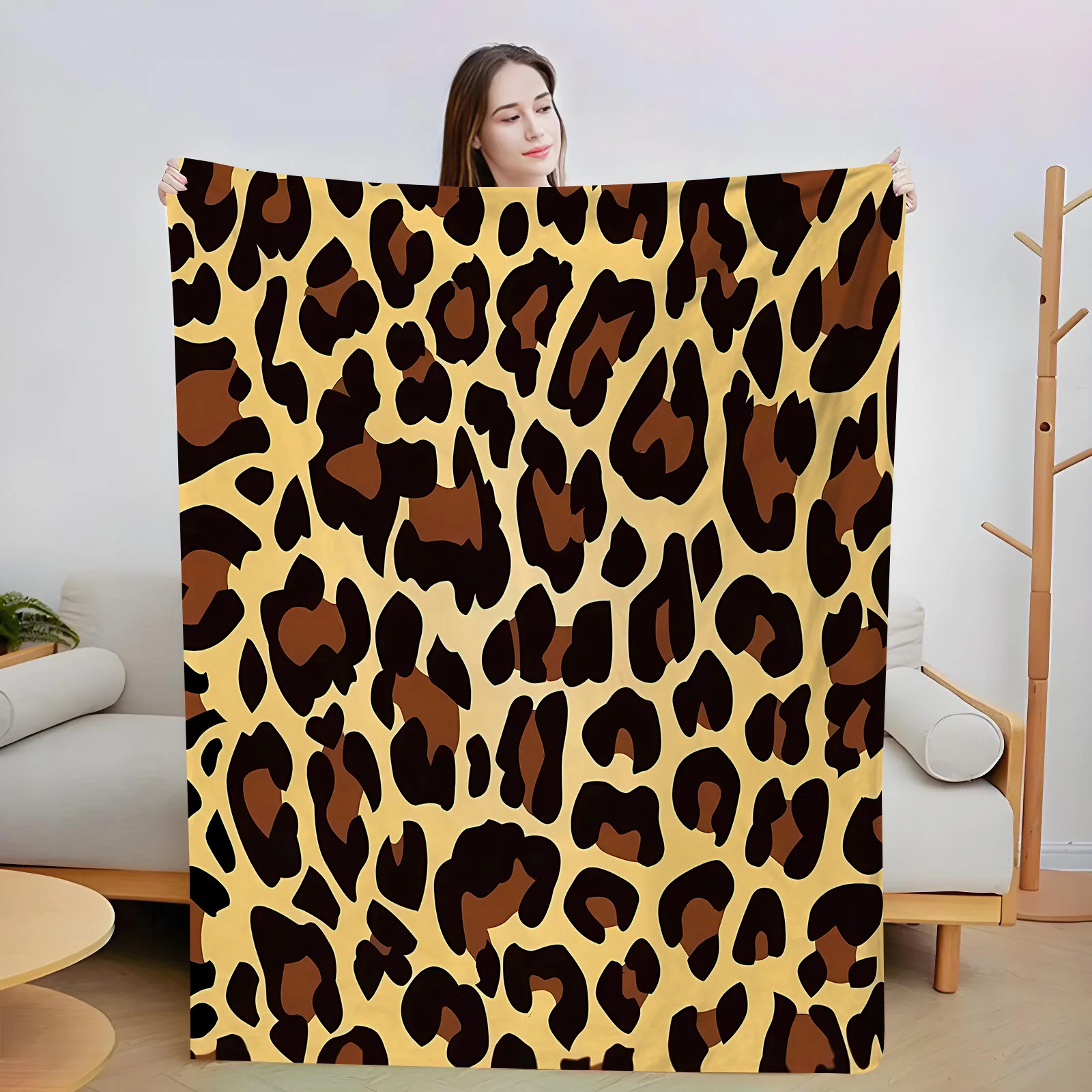 Interior Design Warm - Leopard Print Wild Fashion Flannel Blanket