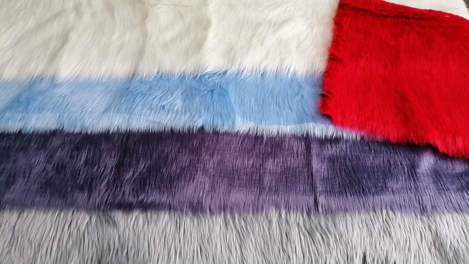 Tissu en peluche personnalisé avec plusieurs couleurs, adapté à la confection de vêtements pour animaux, de poupées, de projets de bricolage faits à la main, etc. Taille : 23cmx160cm