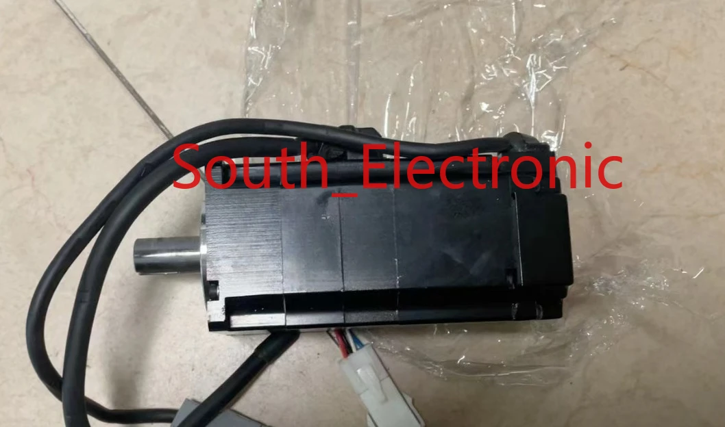 

SGMMS-02ADC6E servo motor , In good working condition, free shipping