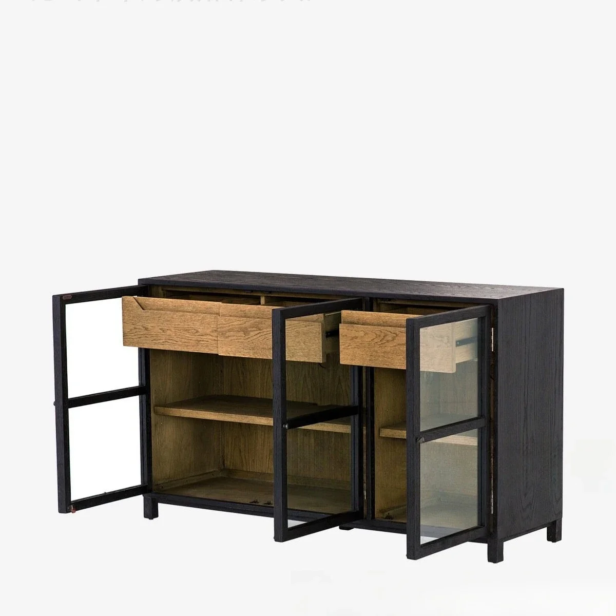 غرفة المعيشة ذات المدخل القديم والقديم، خزانة تلفزيون سوداء للتخزين على الأرض، خزانة عرض راقية