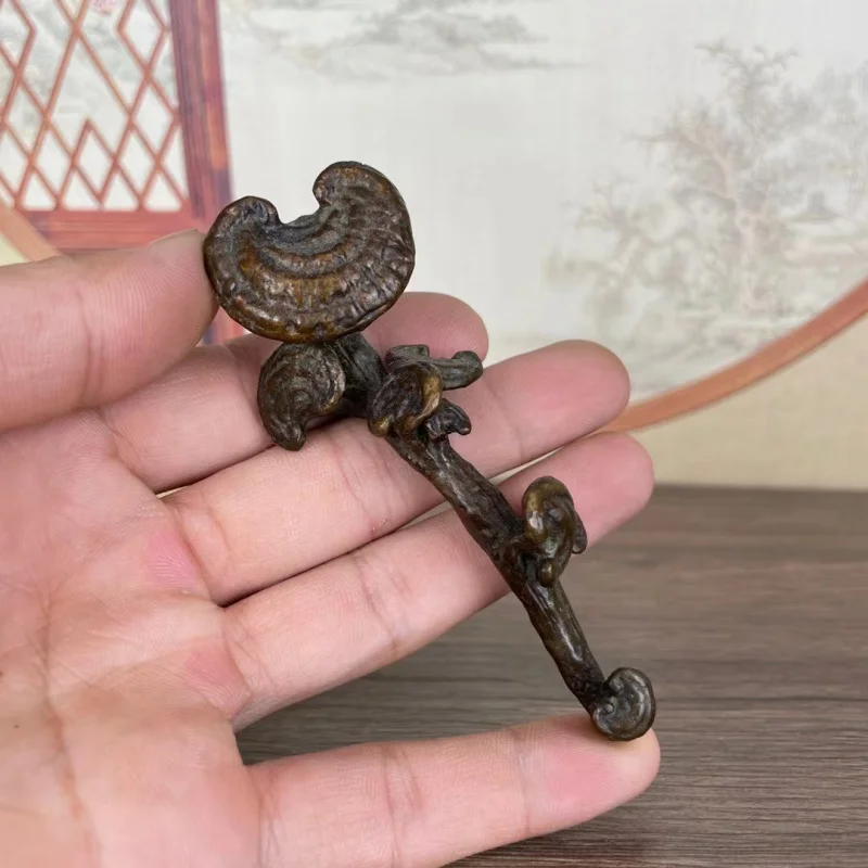 Antique Antique Bronze Antique Collection Alloy Imitation Brass Ganoderma Lucidum Small Ruyi Retro Pulp Coated Brass Leather Pho