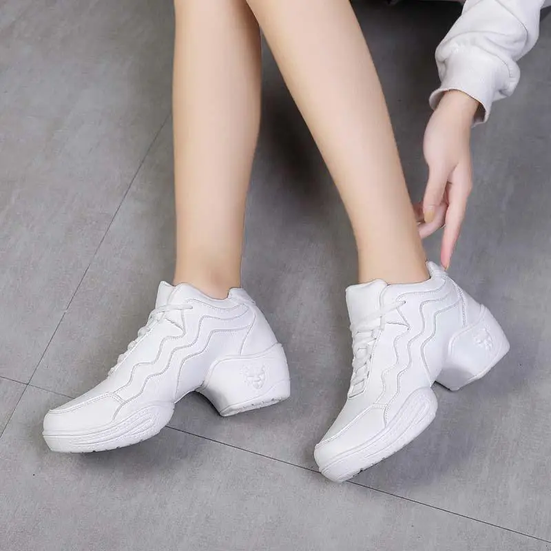 New Soft Sole Women Boots Shoes Sports Anti-skid Square Dance Shoes Sneakers Net Jazz Shoes Fitness Team Performance Shoes