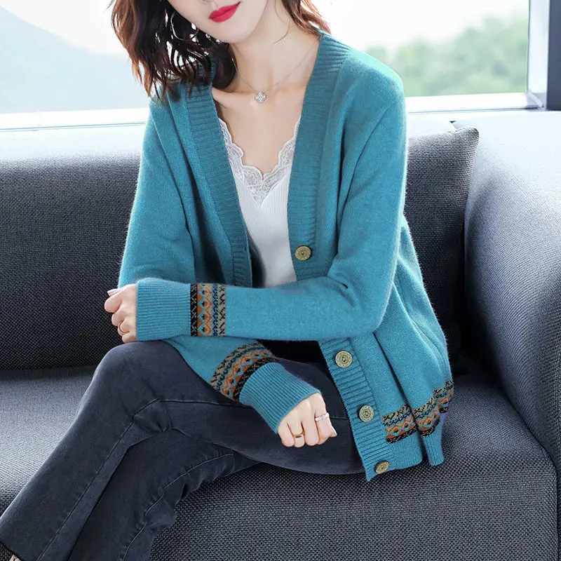 Spring Autumn Solid Color Jacquard Women\'s Knitted Cardigan Long Sleeve Korean Loose V-Neck Button Sweaters Coat Female Clothing