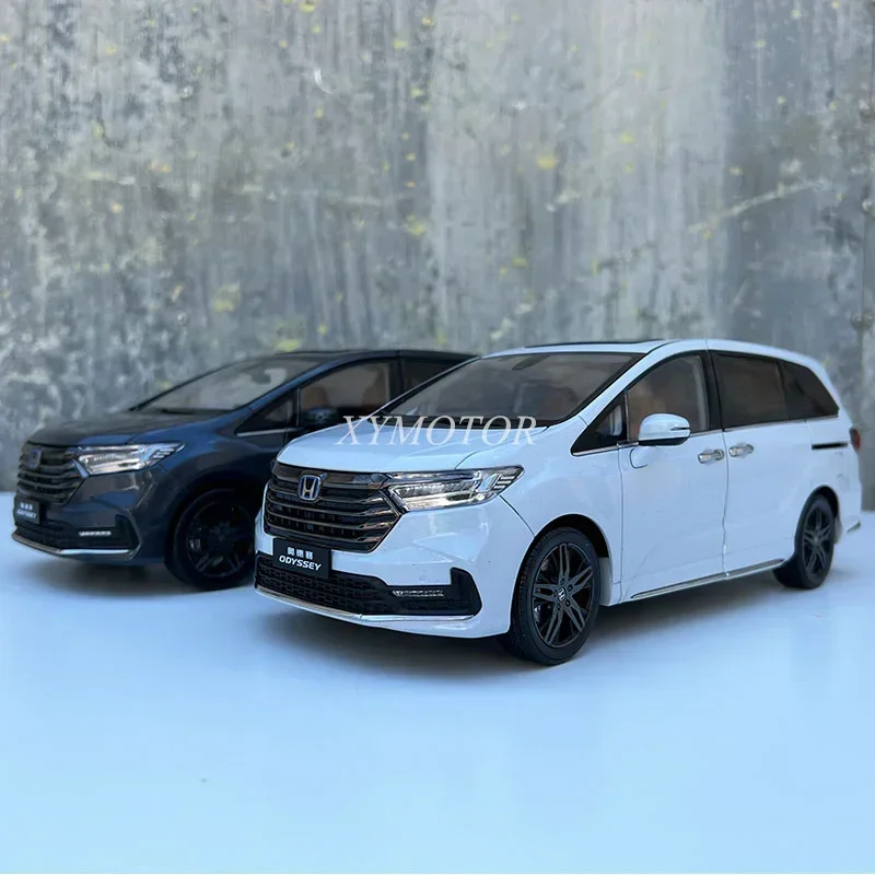 

1/18 For Honda ODYSSEY Hybrid 2022 MPV Diecast Model Car Silver/White Toys Hobby Gifts Display Ornaments Collection