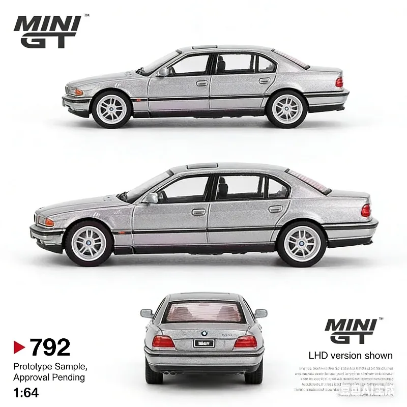 

MINI GT 1:64 BMW E38 750IL Aspen — реалистичная литая модель автомобиля из сплава, коллекционная игрушка для мальчиков, подарок на праздник.