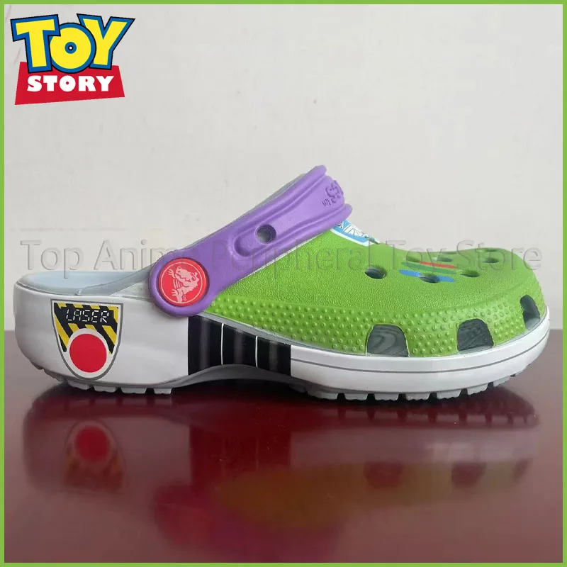 Disney Cartoon Anime Cute Buzz Lightyear pantofole antiscivolo per bambini Woody Toy Story scarpe per bambini sandali da spiaggia antiscivolo Casual