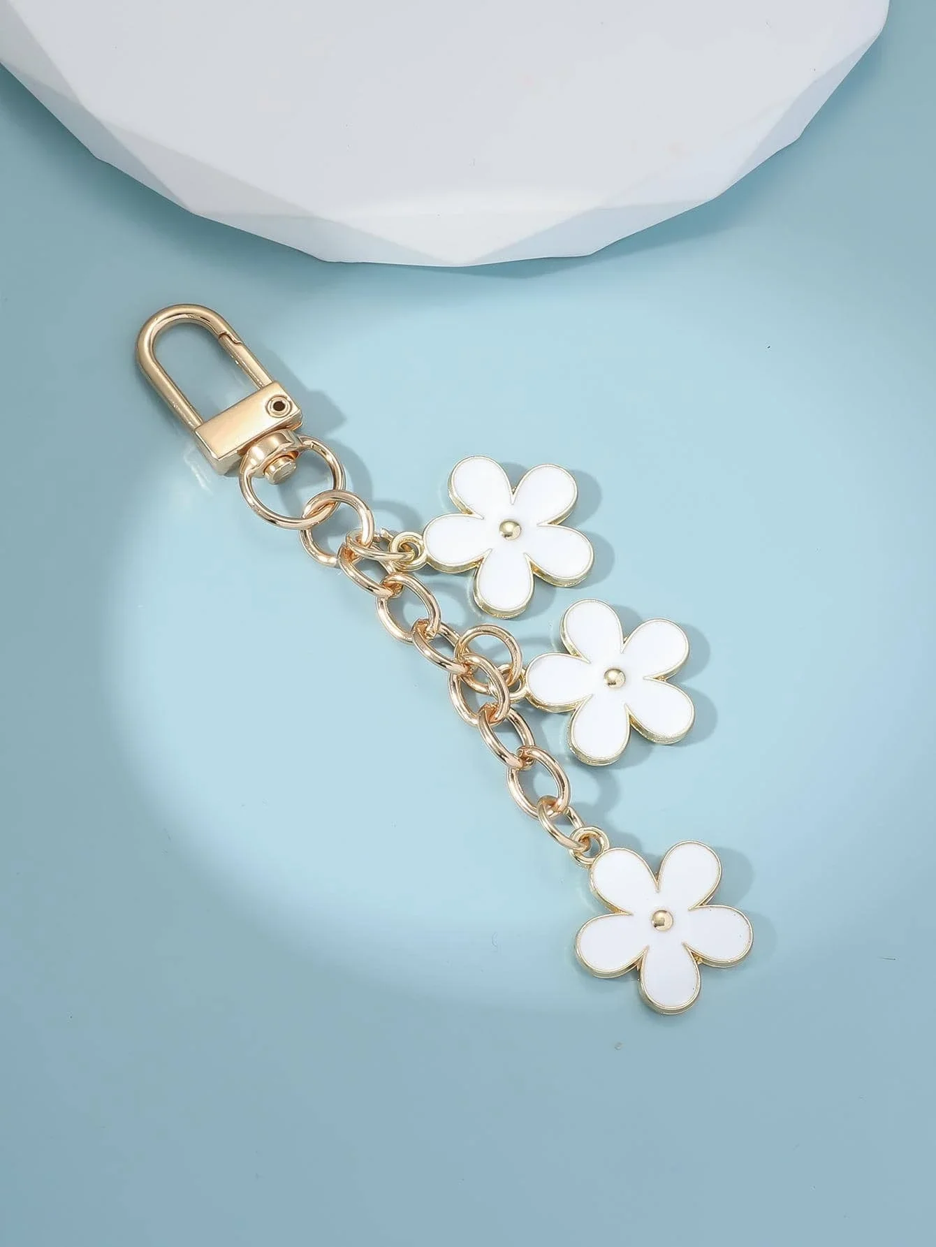 

Flower Charm Keychain For Gifts, Wallets, School Bags, Backpacks, And Satchels Casual Plate ceramic Green dishes Divided plate