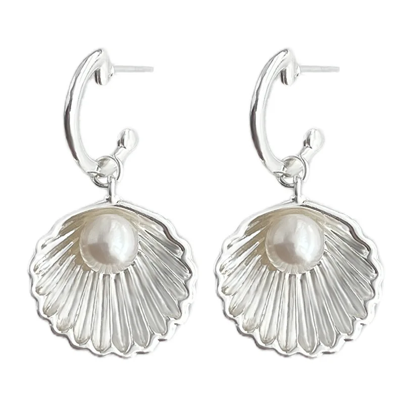 أزياء أقراط اللؤلؤ النساء الفرنسية الفاخرة شل أقراط اللؤلؤ إبرة فضية أنيقة بالجملة