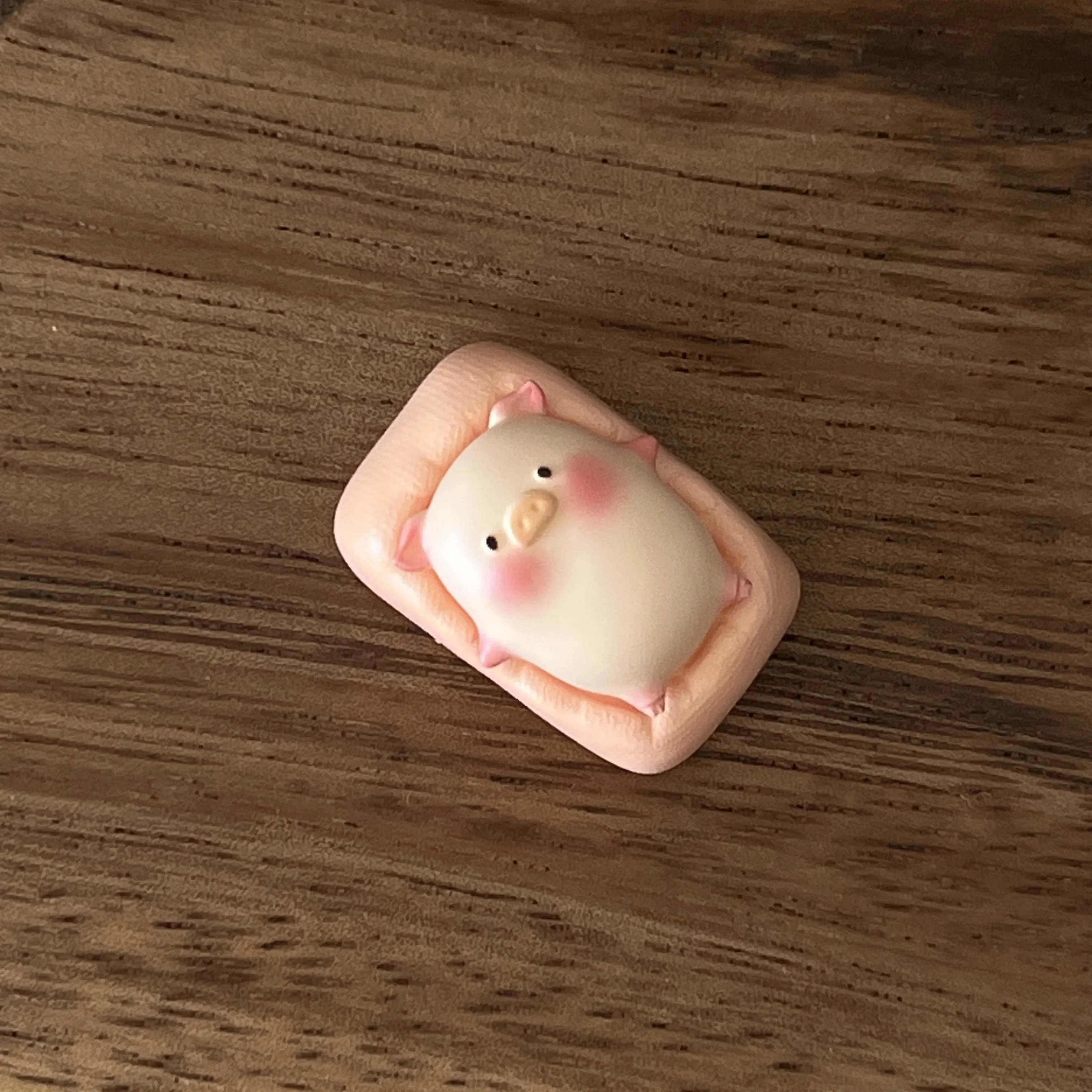 1pc Lay Flat Piggy Artisan Keycap 3D Tappo per tastiera in resina Personalizzazione personalizzata Cute Pink Pig 1.5U Copritasti per tastiera meccanica
