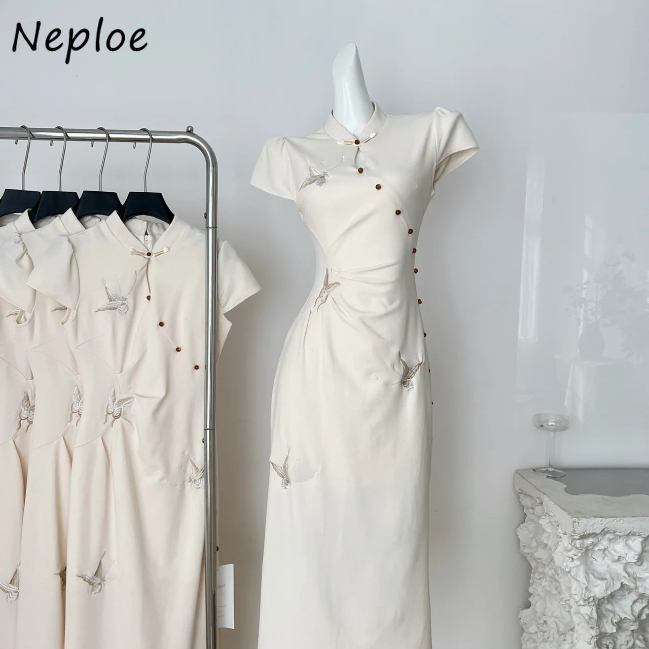 

Neploe New Chinese Style Vintage Luxury Moda Vestidos Bow Cheongsam Slim Elegant Robe Hollow Out Mid-length Minority Dresses