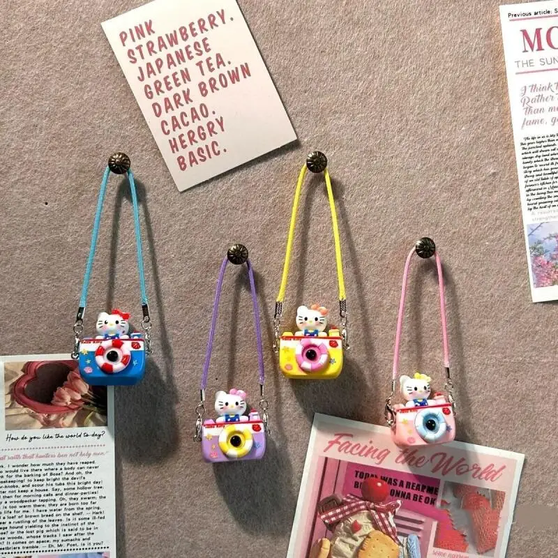 miniso-sanrio-hello-kitty-кулон-kawaii-hello-kitty-кулон-с-камерой-ins-корейский-мультфильм-аниме-автомобильный-кулон-пара-подарок-на-день-рождения