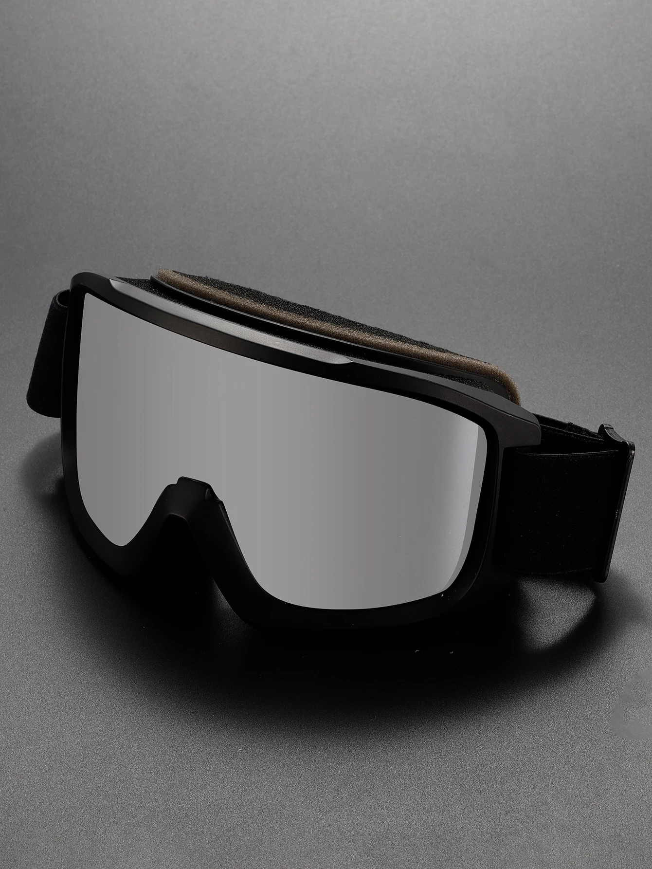 Adult Double-Layer Anti-Fog Snow Goggles with High-Definition Wide View Cylindrical Snow Protection