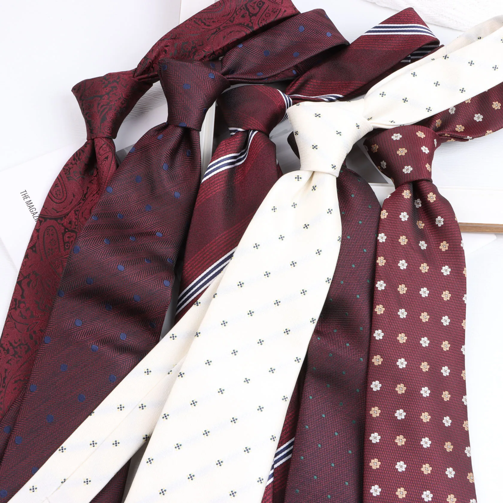 Newest Men's Tie 8 CM Wide Burgundy Navy Brown Pattern Neck ties Polyester Jacquard Neckties For Wedding Party Accessory Gift