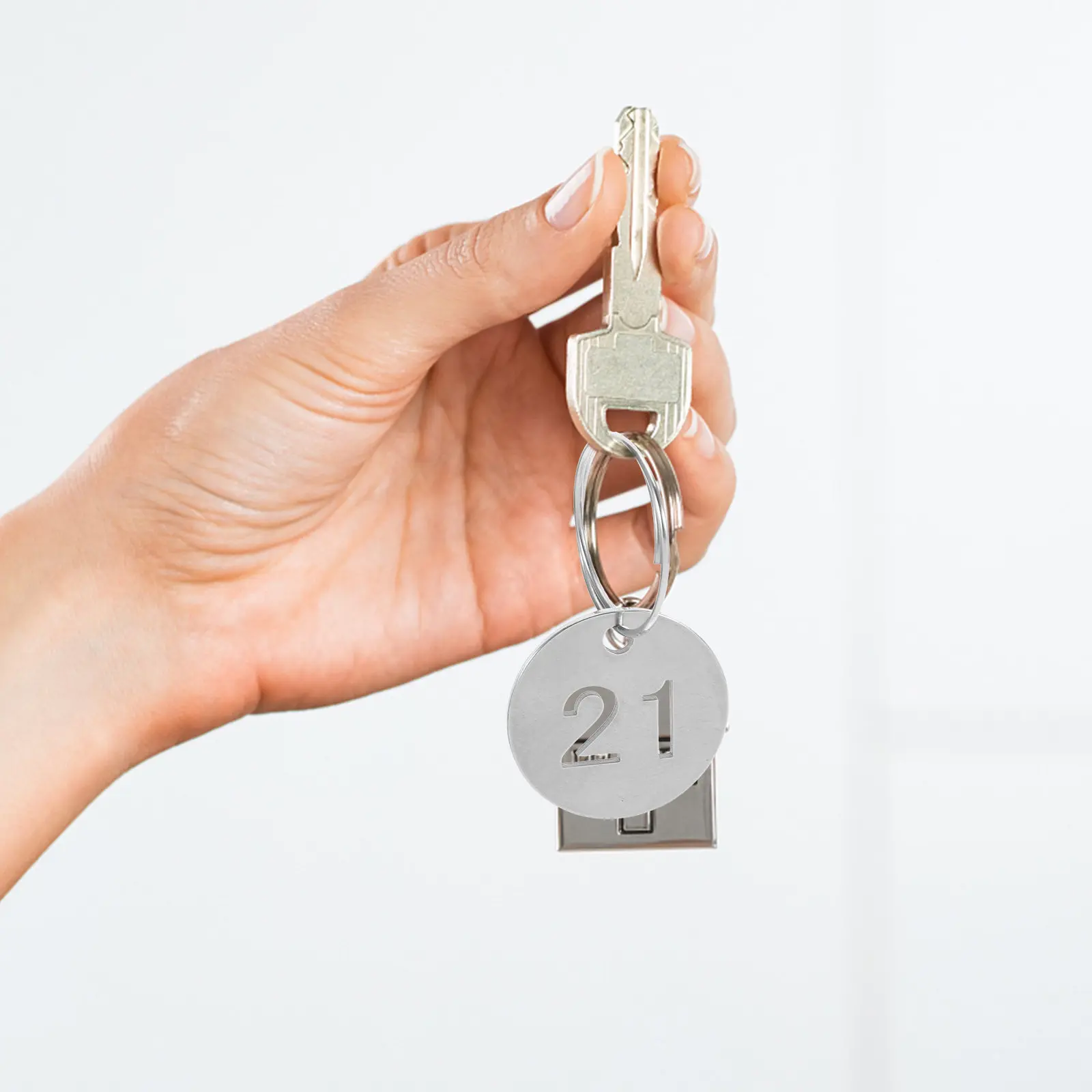 60Pcs Metal Number Tags Stainless Steel Hollow Round Key Tags for Locker Keys Organization Event Participant Id Numbered Markers