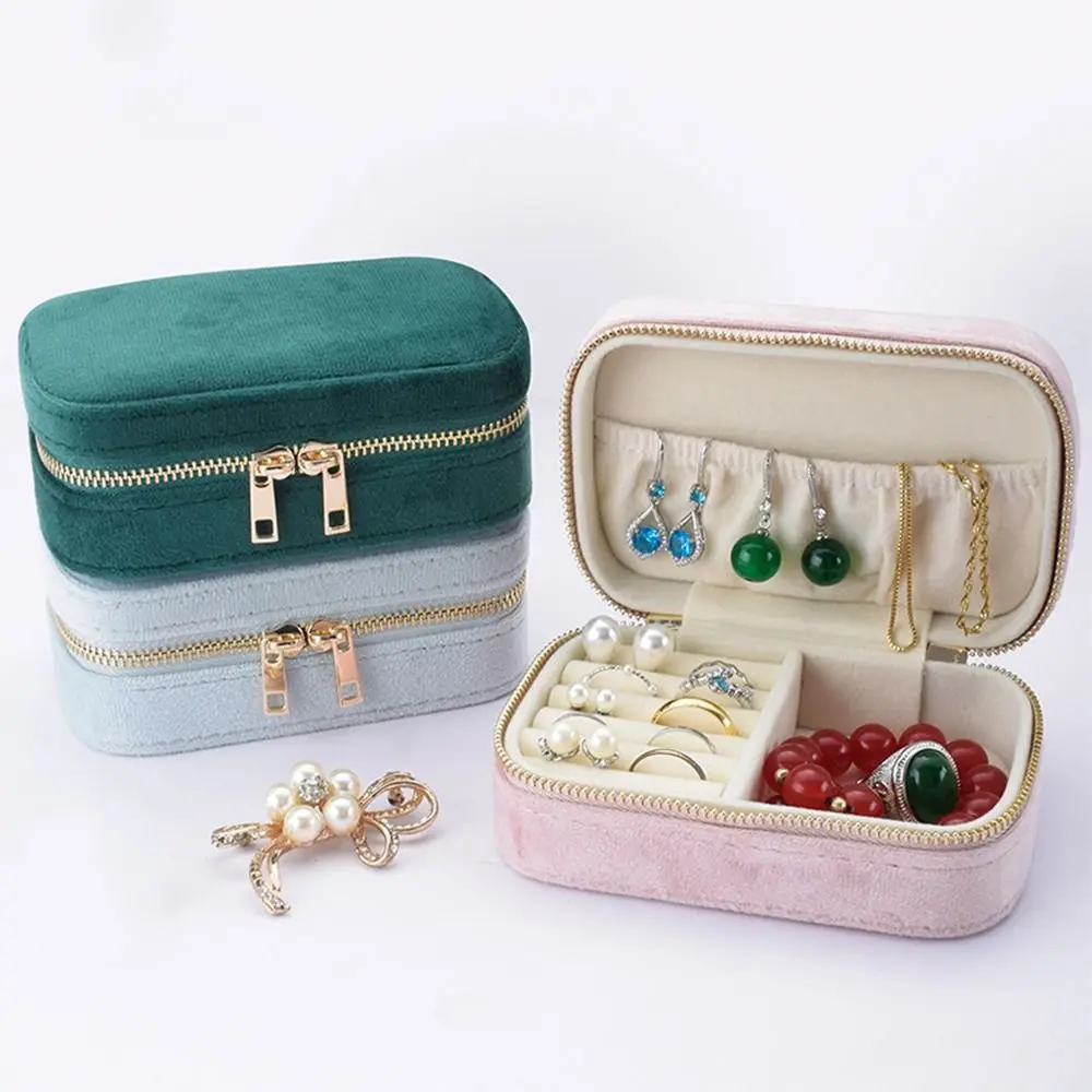 

Zipper Closure Jewelery Storage Case Velvet Square Travel Jewelry Case Exquisite Flannel Lining Travel Jewelry Display Stand
