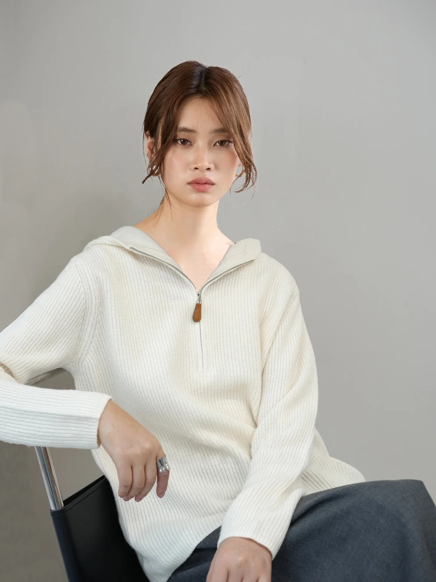 

CHICMOC Premium Camere Knitwear Trendy Anti-Aging Hooded Wool Sweater mat Versatile Warm Top for Young Women