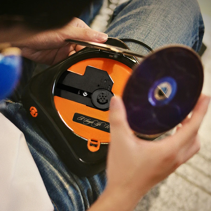 Bluetooth Album Player Retro Portable High-Definition Sound CD Player