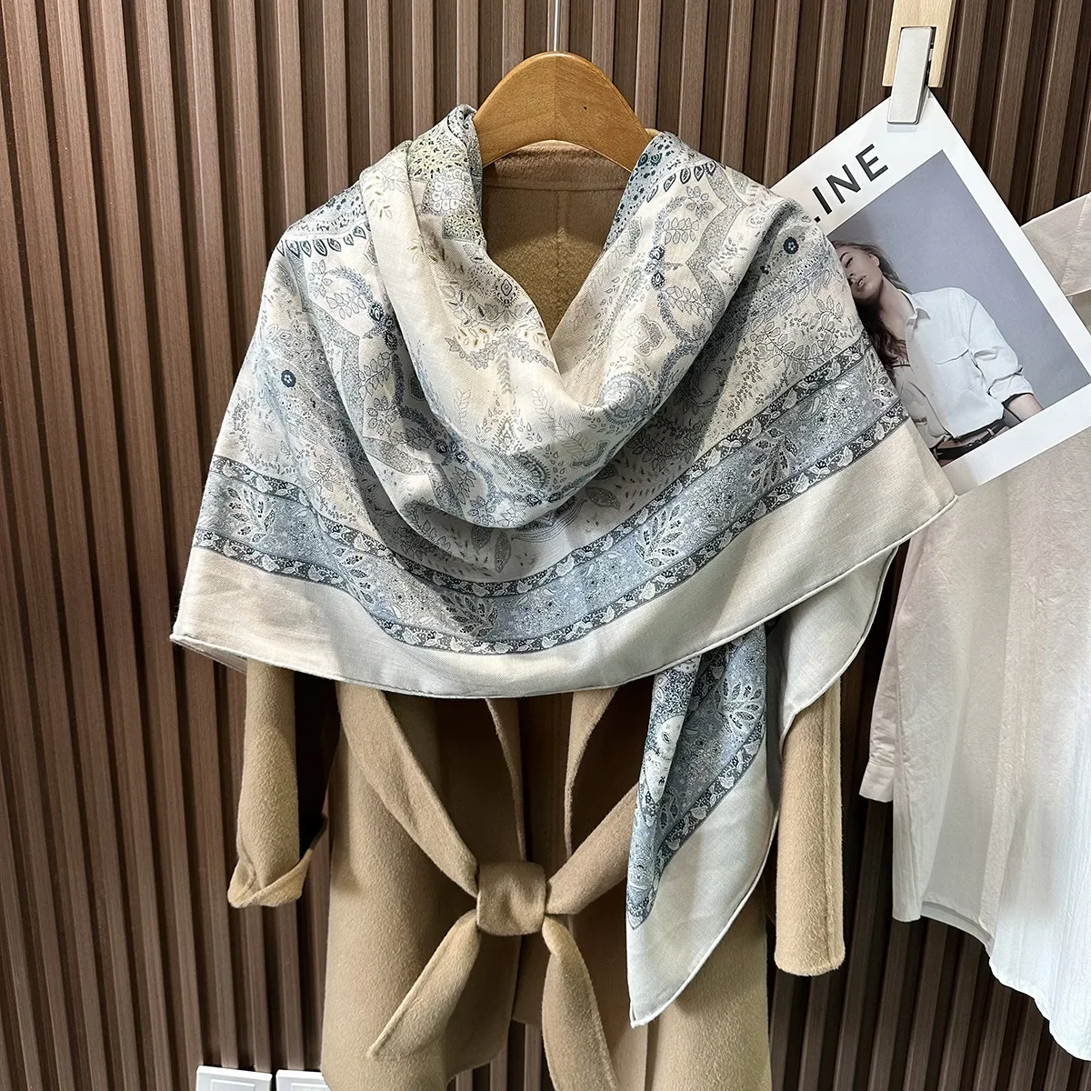 30% Pure Natural Silk+70% Wool 130x130CM Autumn and Winter Warm Scarf  Single Sided Printing Shawl Square Scarf