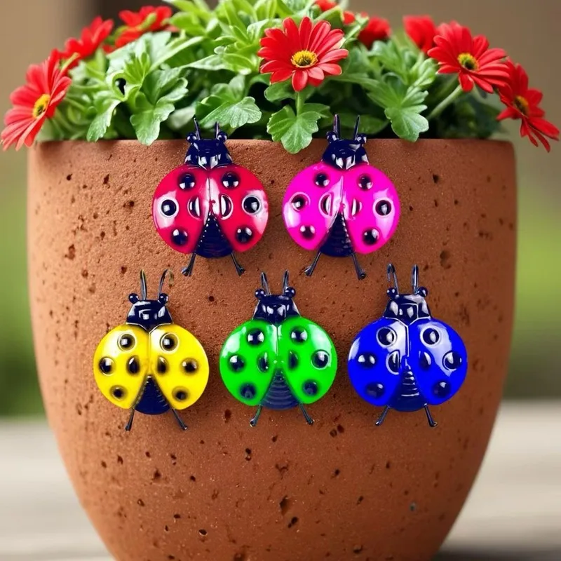 Colorful Hangable Metal Craft Simulated Ladybug Living Room Wall Decoration Garden Series Ornament
