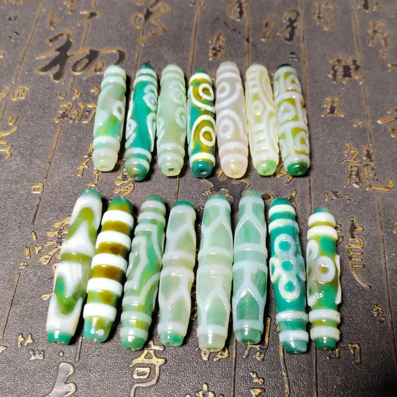 Tibetan Totem Natural Agate Carving Dzi Green Meat Etched Tianzhu Ethnic Style Necklace Pendant DIY Accessories