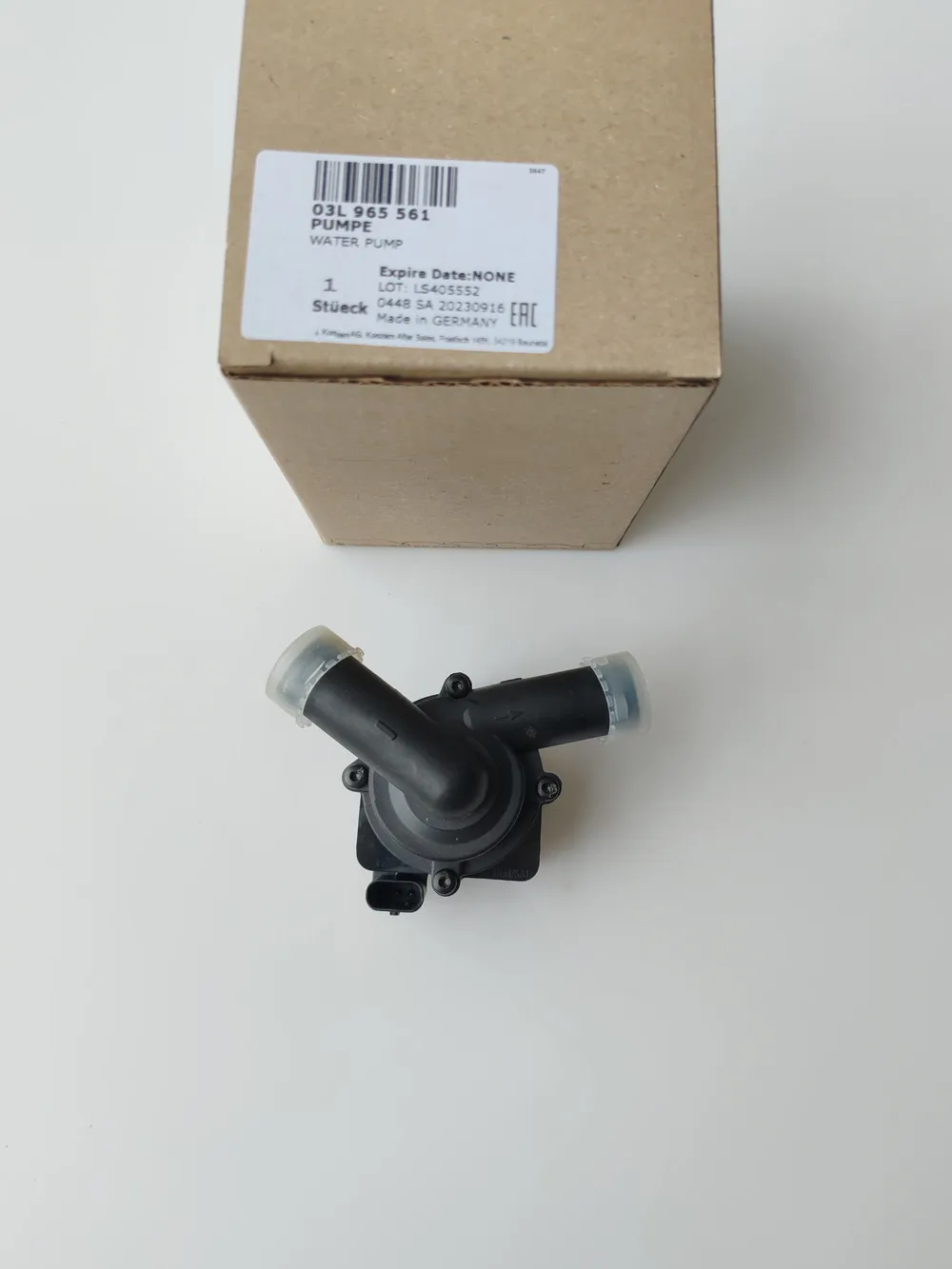 

Made In Germany Genuine 03L965561 OEM Auxiliary Water Pump Fits For Audi A4 A5 Q5 Allroad Seat Exeo 2.0 TDi 03L-965-561