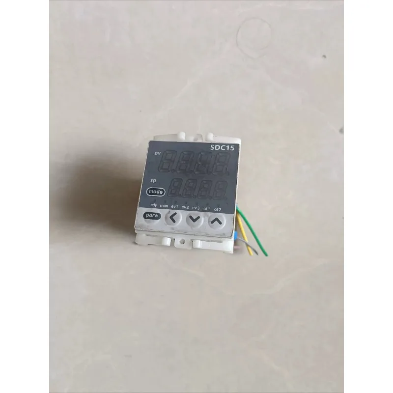 SDC15 C15TV0RA0100 Digital Temperature Controller Used Powers On Untested Sold As-Is for Industrial Temperature Control Systems