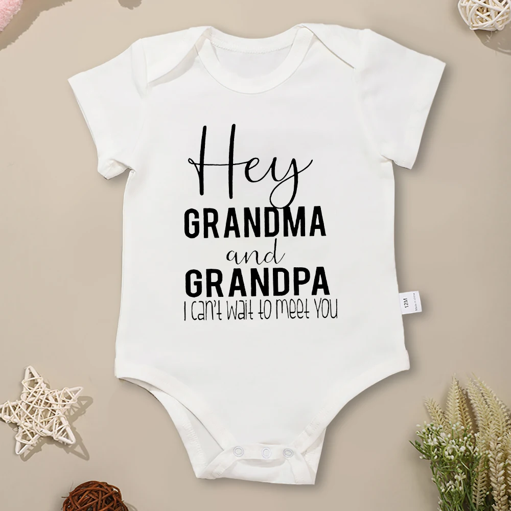 Aesthetic Baby Girl and Boy Clothes “Hey Grandma and Grandpa I Can't Wait To Meet You” Pattern Gift Infant Onesie 100% Cotton