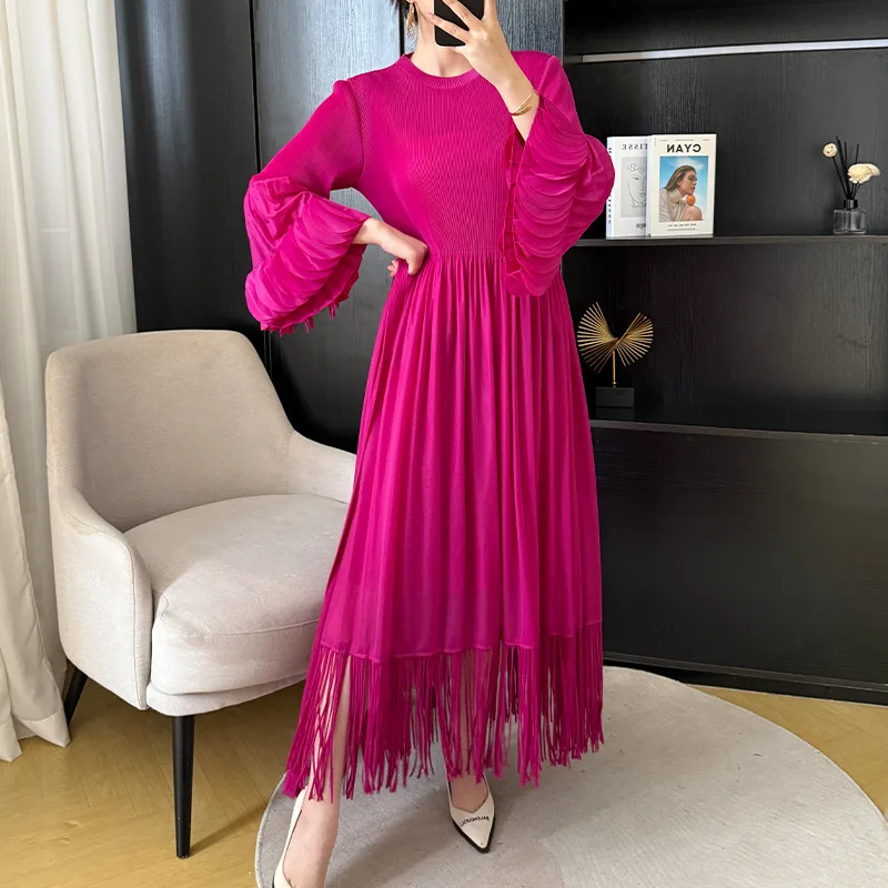 YFPF Modna plisowana sukienka dla kobiet z frędzlami Patchworkowy pasek na rękawach Długie sukienki z linii A 2025 Nowość 3A356