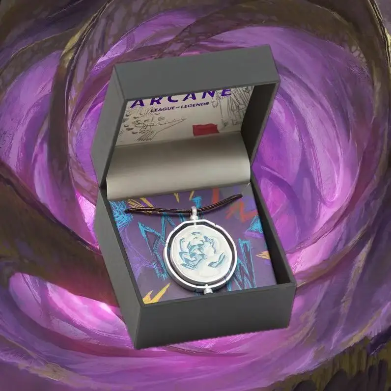 قلادة وردة زرقاء غامضة أصلية 100% عبوة أصلية جديدة تمامًا #1